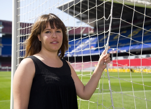 Asociación Discapacidad Visual Cataluña: Anna Morancho en el campo del Barça.